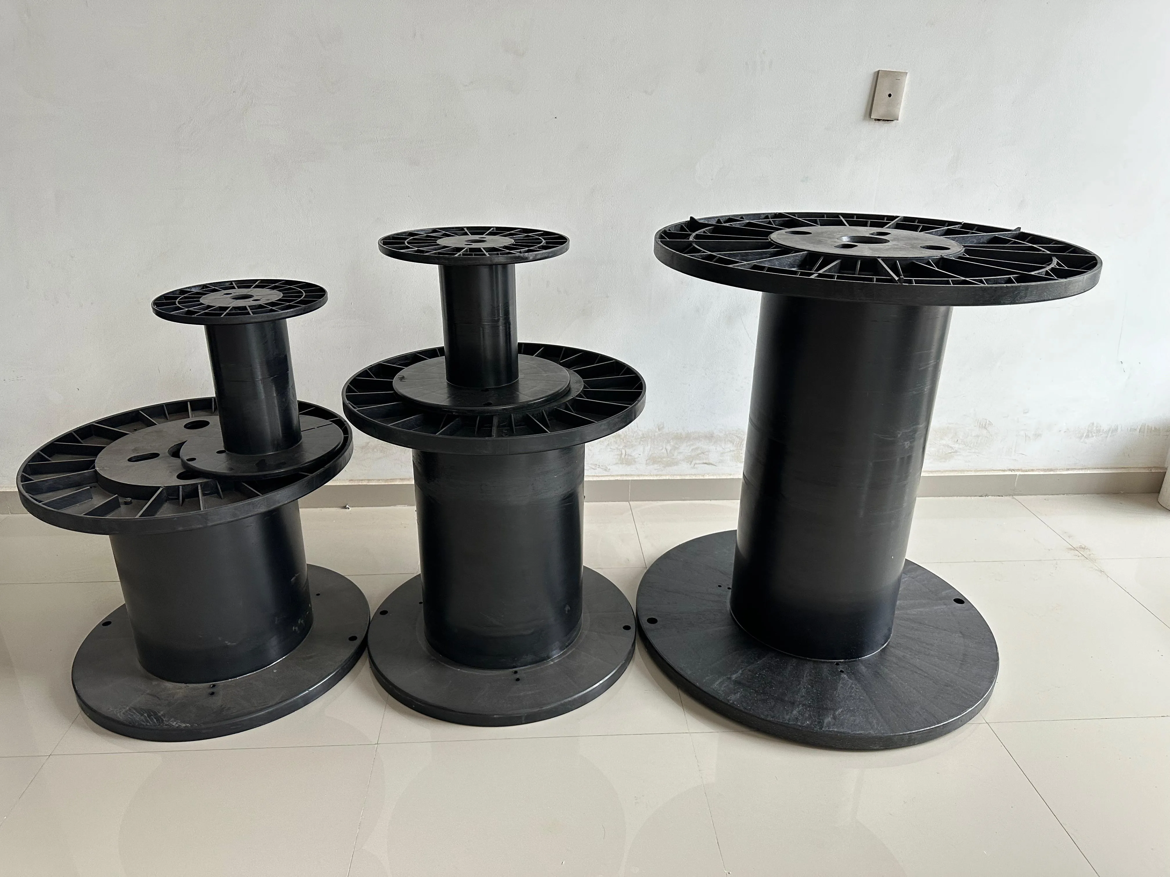 Gama completa de carretes CYBSA en diferentes tamaños